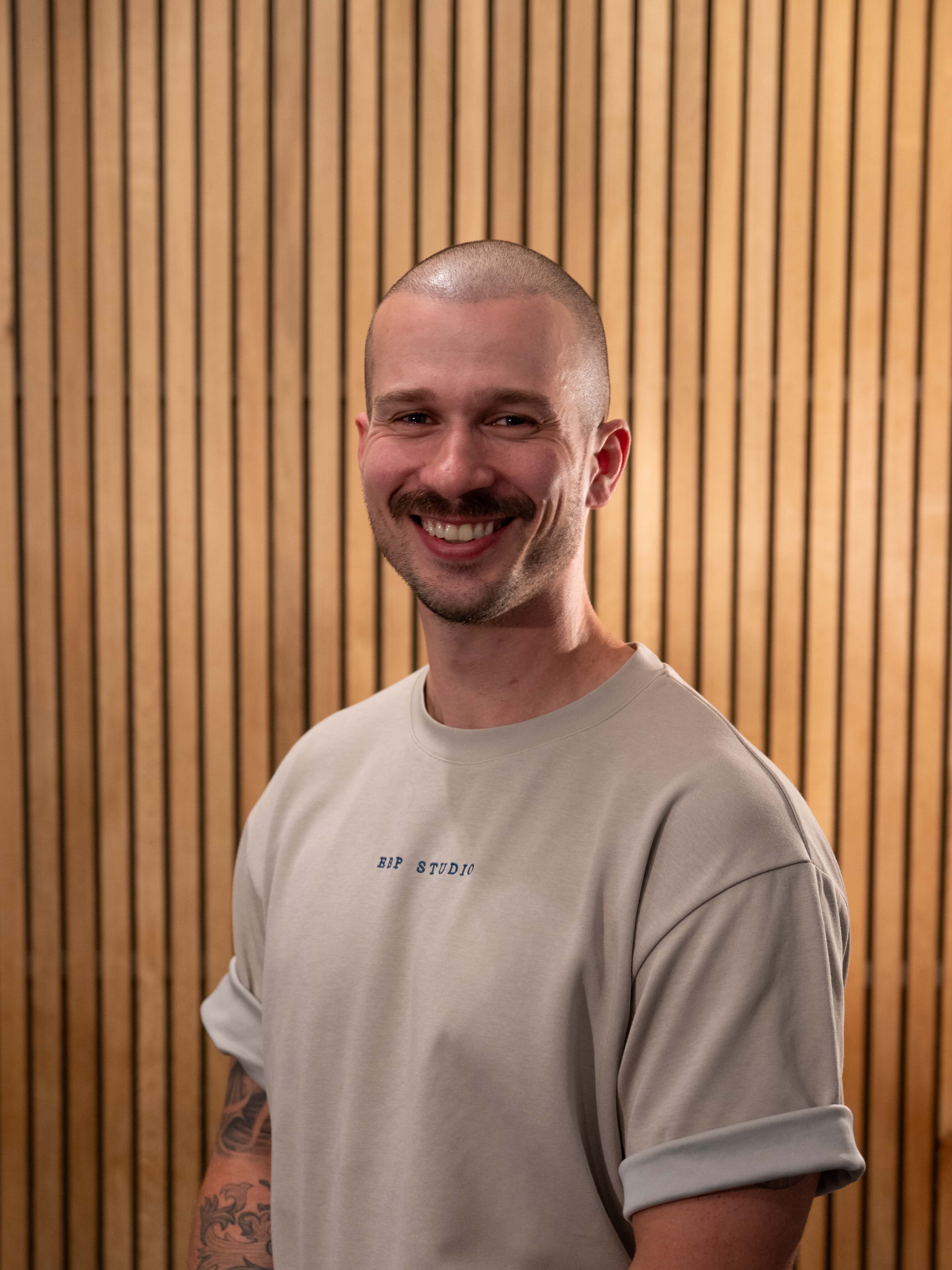 Rob van der Wolk, EBP Studio Amsterdaam Zuid Rivierenbuurt, gespecialiseerd personal trainer, trainen, sterker worden, afvallen, gewicht verliezen