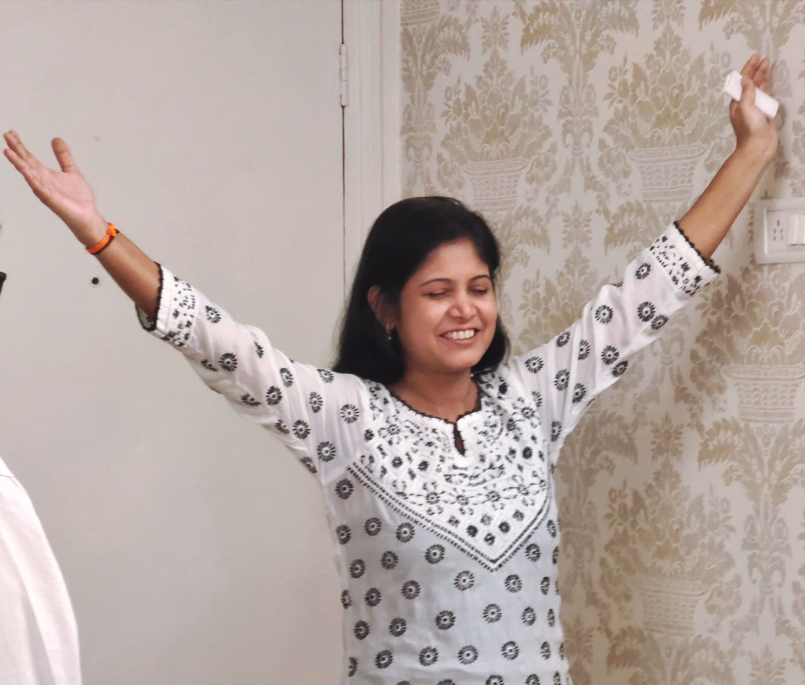 a participant of Abhay's NLP course is experiencing freedom