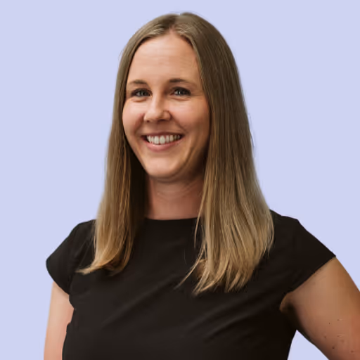 Claire Machado Headshot