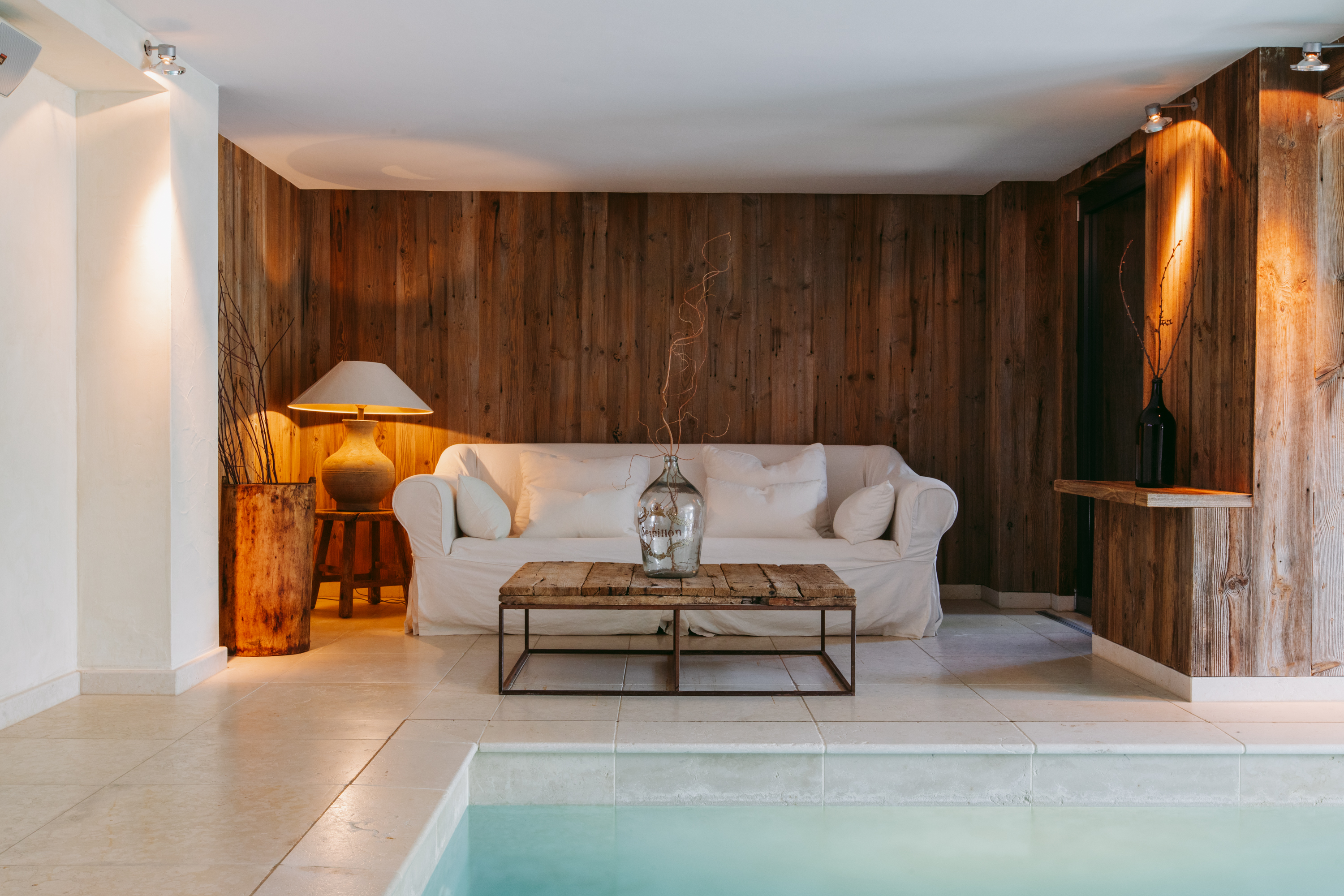 Luxury catered ski chalet 1936 in Verbier - Armadillo Chalets