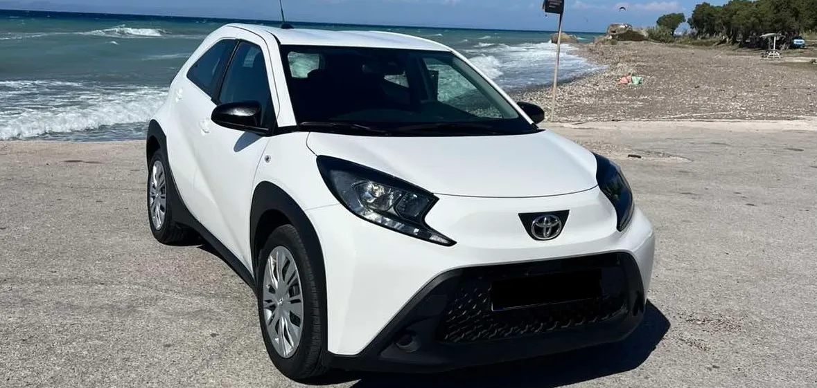 Νοίκιασε Toyota Aygo με παράδοση στην πόρτα σου