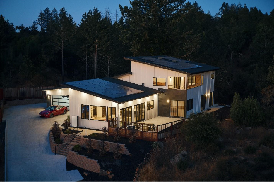 A Tesla Powerwall in Canada providing power to a solar powered house