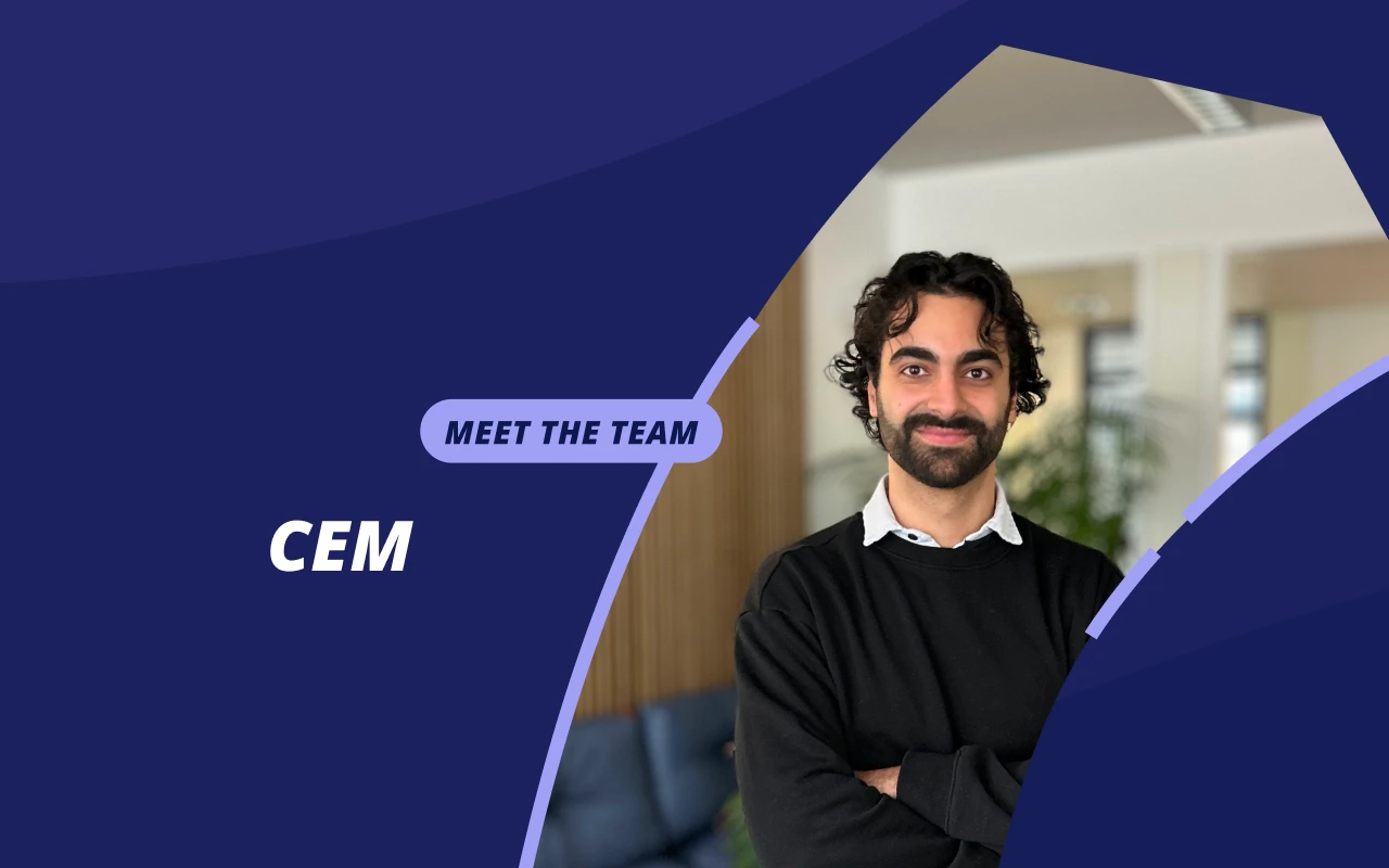 Meet Cem: How he puts his own ideas into practice and takes on responsibility as a working student at Conntac A Conntac employee poses for a photo