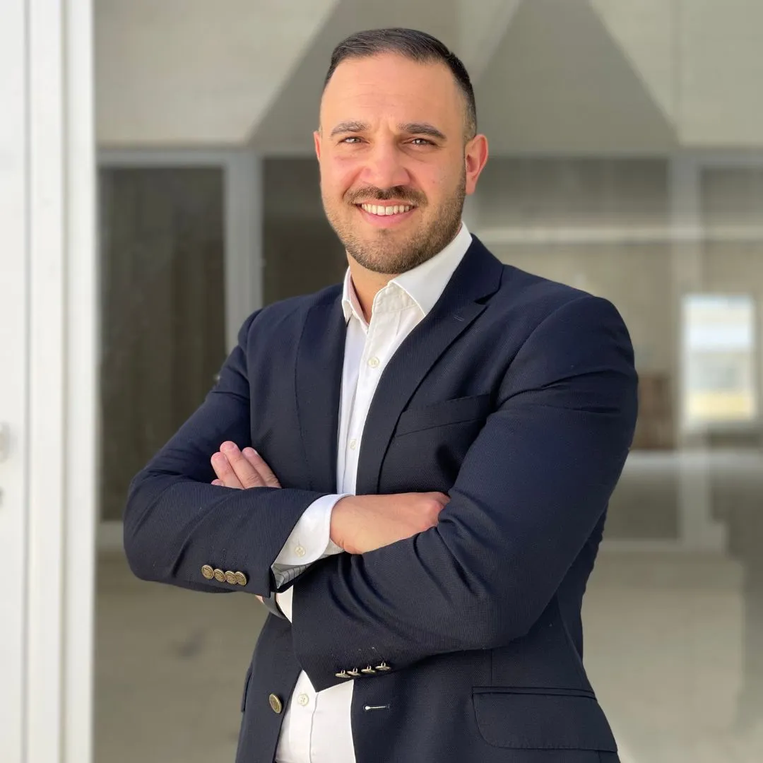Members Spotlight - Zampa Debattista