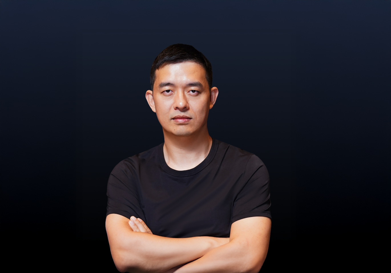 Portrait of Gate founder Lin Han in a professional setting, representing Gate’s growth to 45 million users and its focus on security, transparency, and MiCA-compliant crypto infrastructure in Malta.
