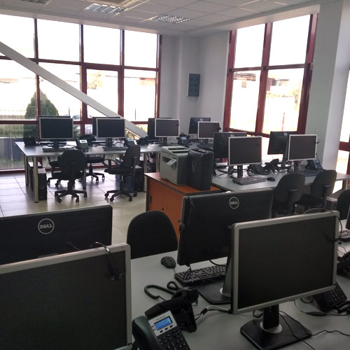Synapsecom S.A. is a modern and innovative company activein the telecommunications, data center, cloud and information technology sectors.