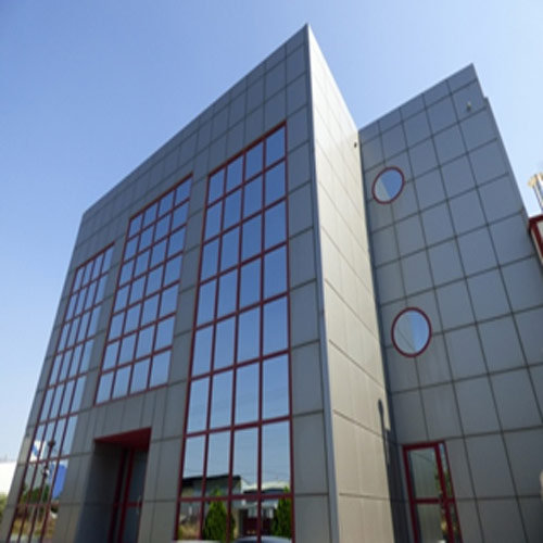 Synapsecom S.A. is a modern and innovative company activein the telecommunications, data center, cloud and information technology sectors.