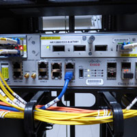 Synapsecom S.A. is a modern and innovative company activein the telecommunications, data center, cloud and information technology sectors.