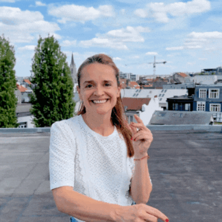 Julie Bodson gif