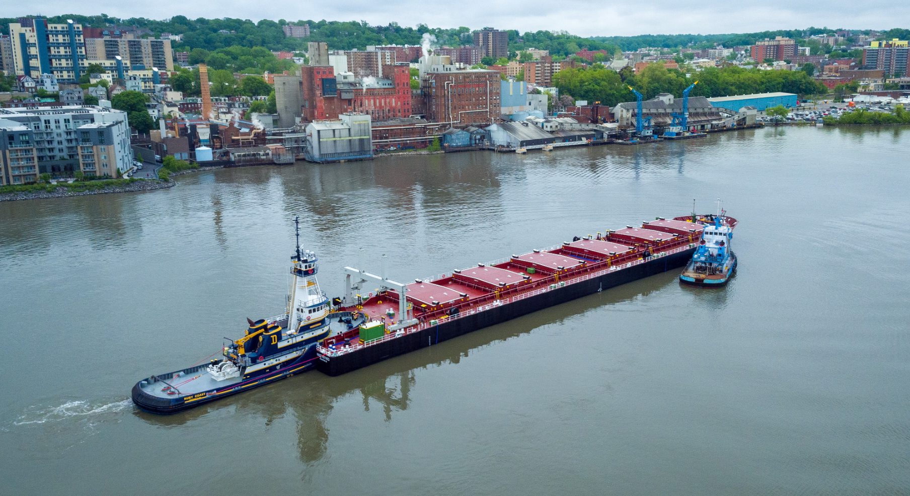 Closure of Sugar Refinery Brings End to New York City Suburb’s Working Waterfront