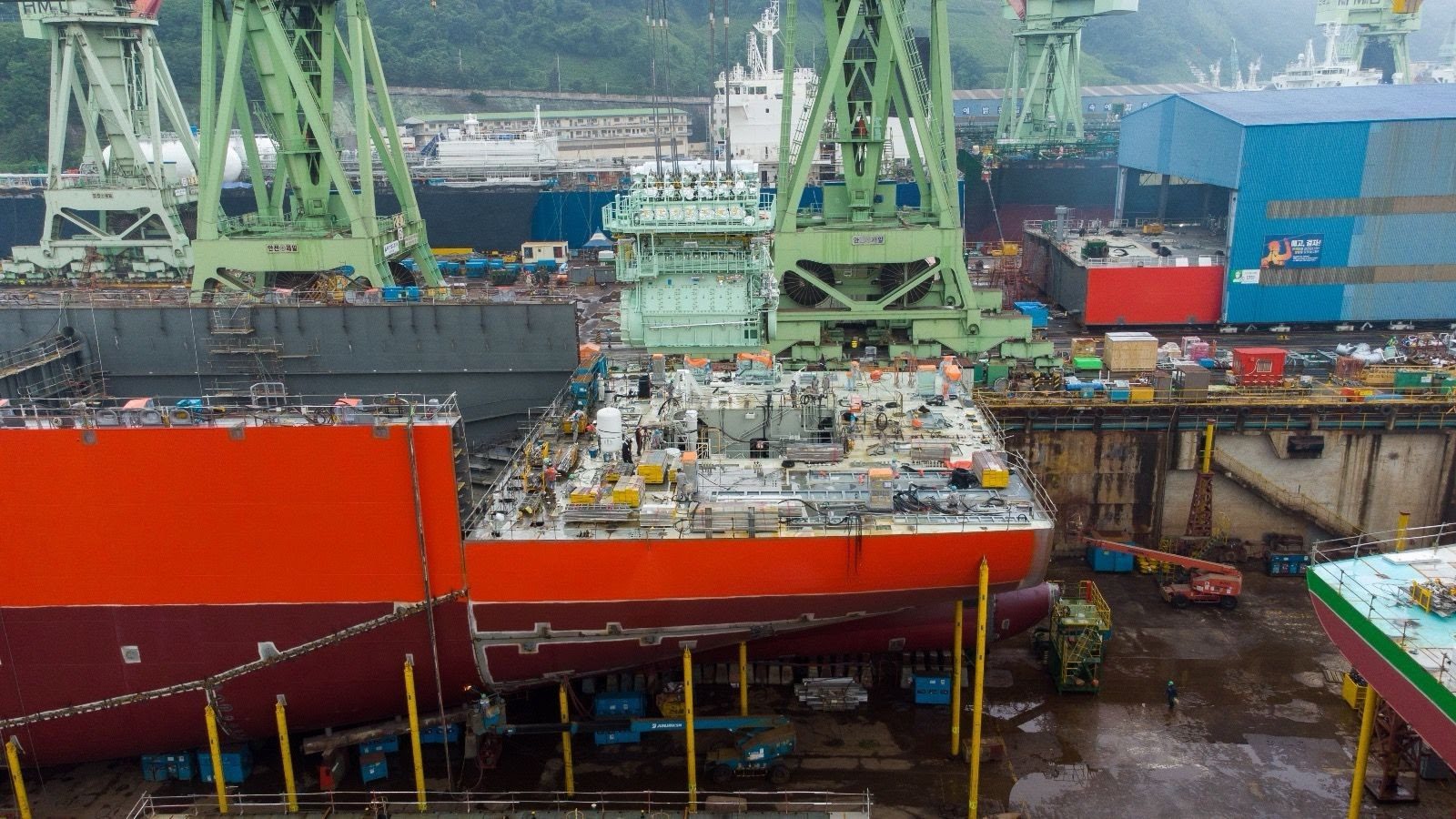 WinGD Makes History with First Commercial Ammonia-Fueled Marine Engine