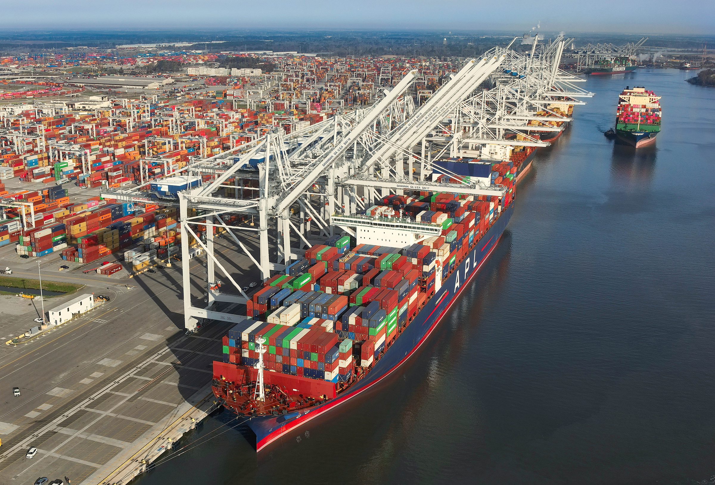 Savannah Posts Second-Busiest Year Ever as Georgia Ports Outpace U.S. Growth