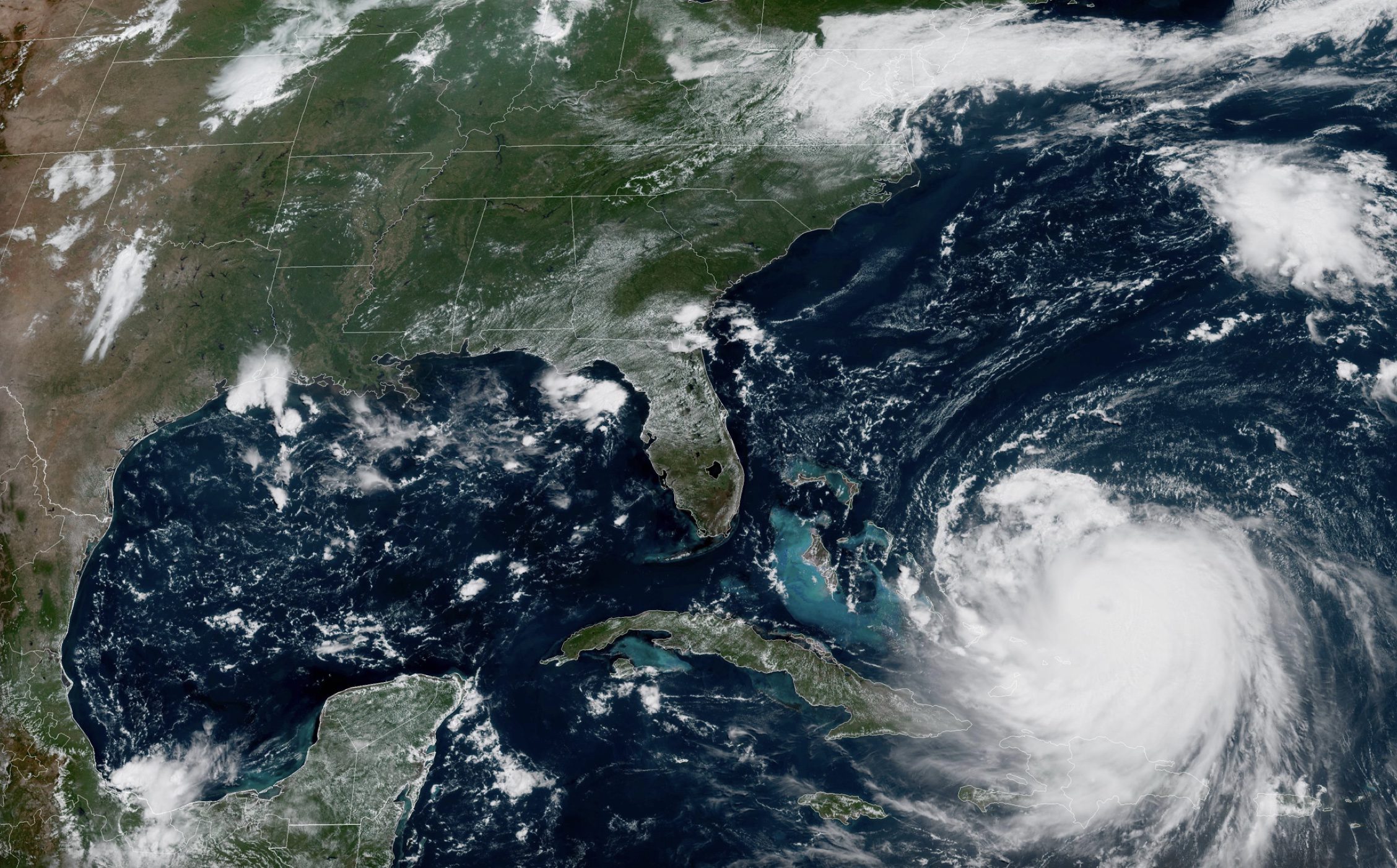 Hurricane Erin Re-Intensifies to Category 4, Threatens Shipping Lanes in Western Atlantic