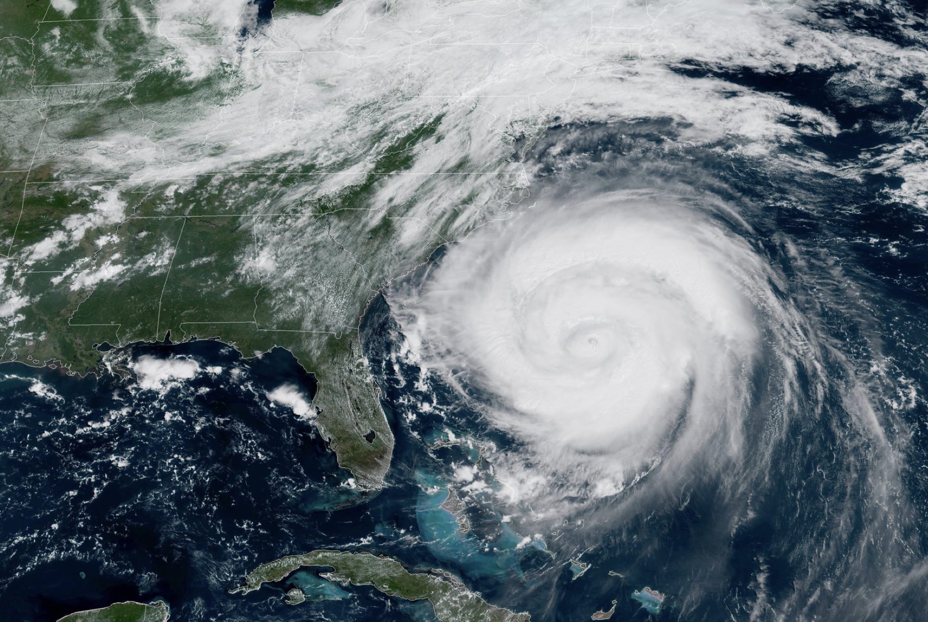 Hurricane Erin Strengthens Near U.S. East Coast, Poses Significant Maritime Threat