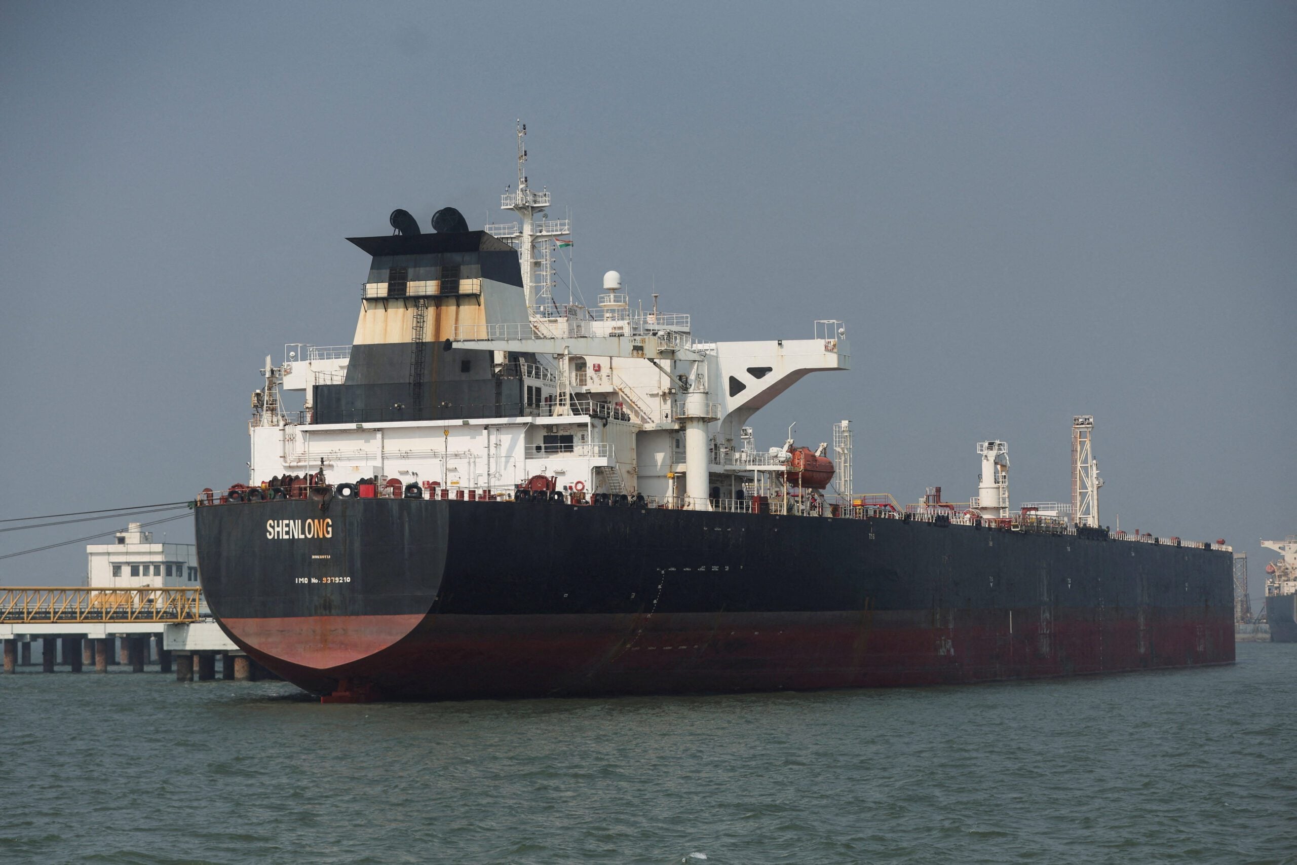 India Acknowledges Iranian Oil Purchases