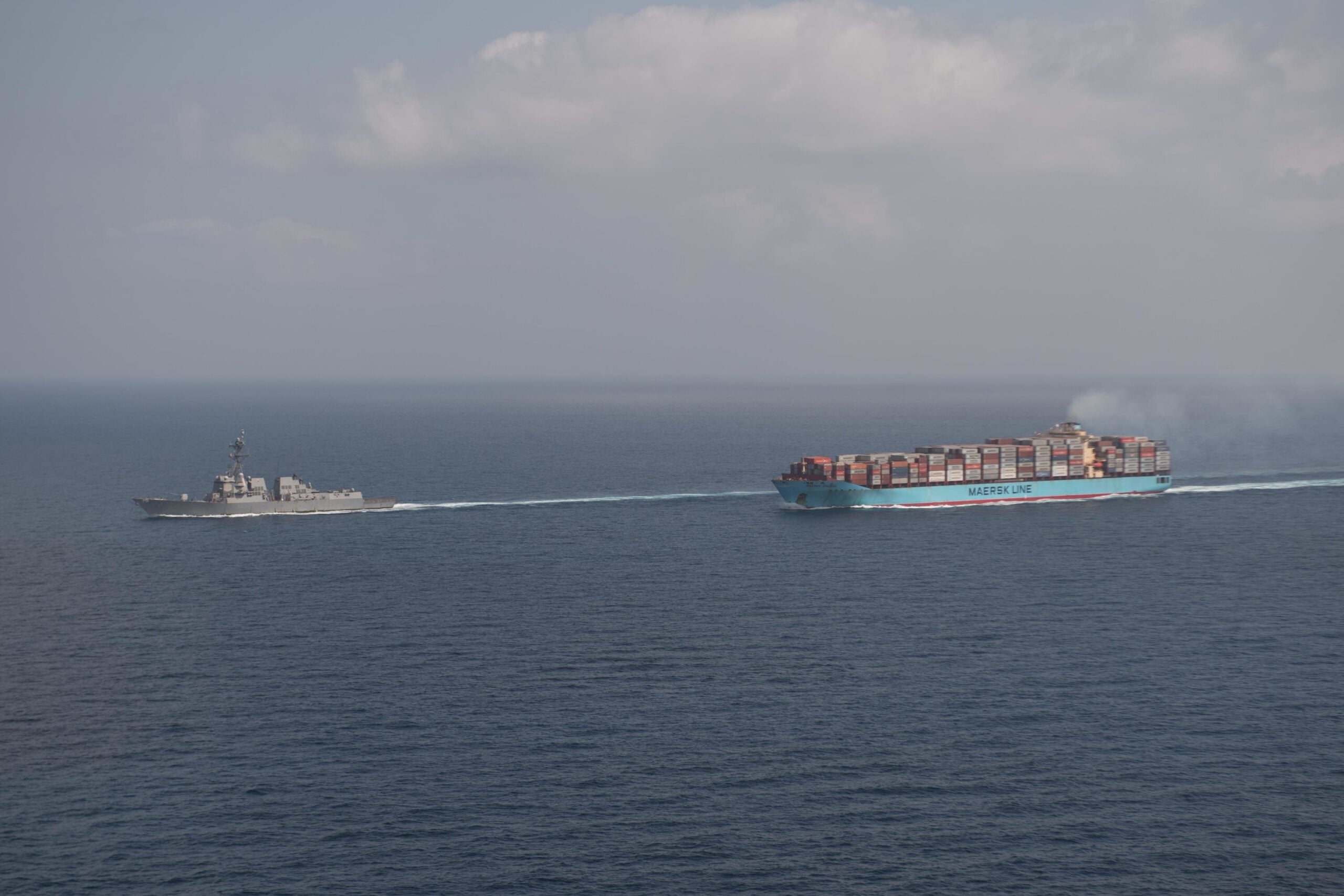 Maersk Cautious on Strait of Hormuz Shipping Despite US-Iran Ceasefire