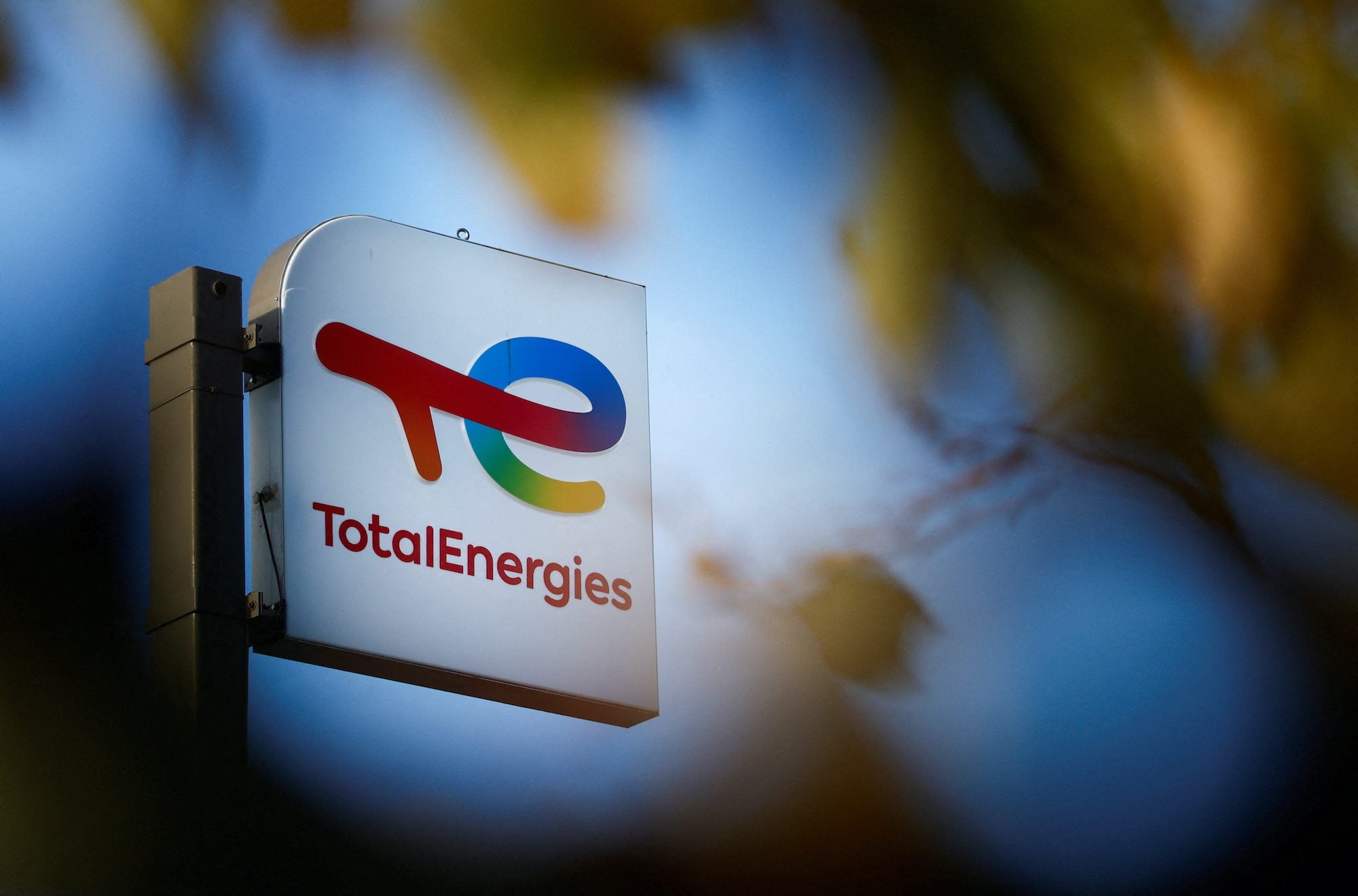 Putin Clears TotalEnergies Exit From Arctic LNG 2 as Russia’s Sanctioned LNG Project Faces Shipping Hurdles