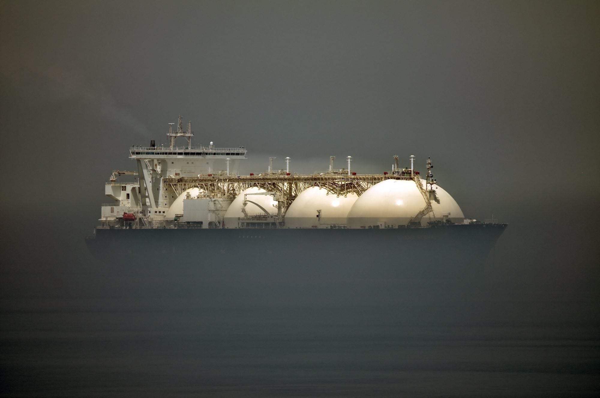 UK Targets New Arctic LNG 2 ‘Shadow Fleet’ Vessels as Russia Scrambles for Tankers