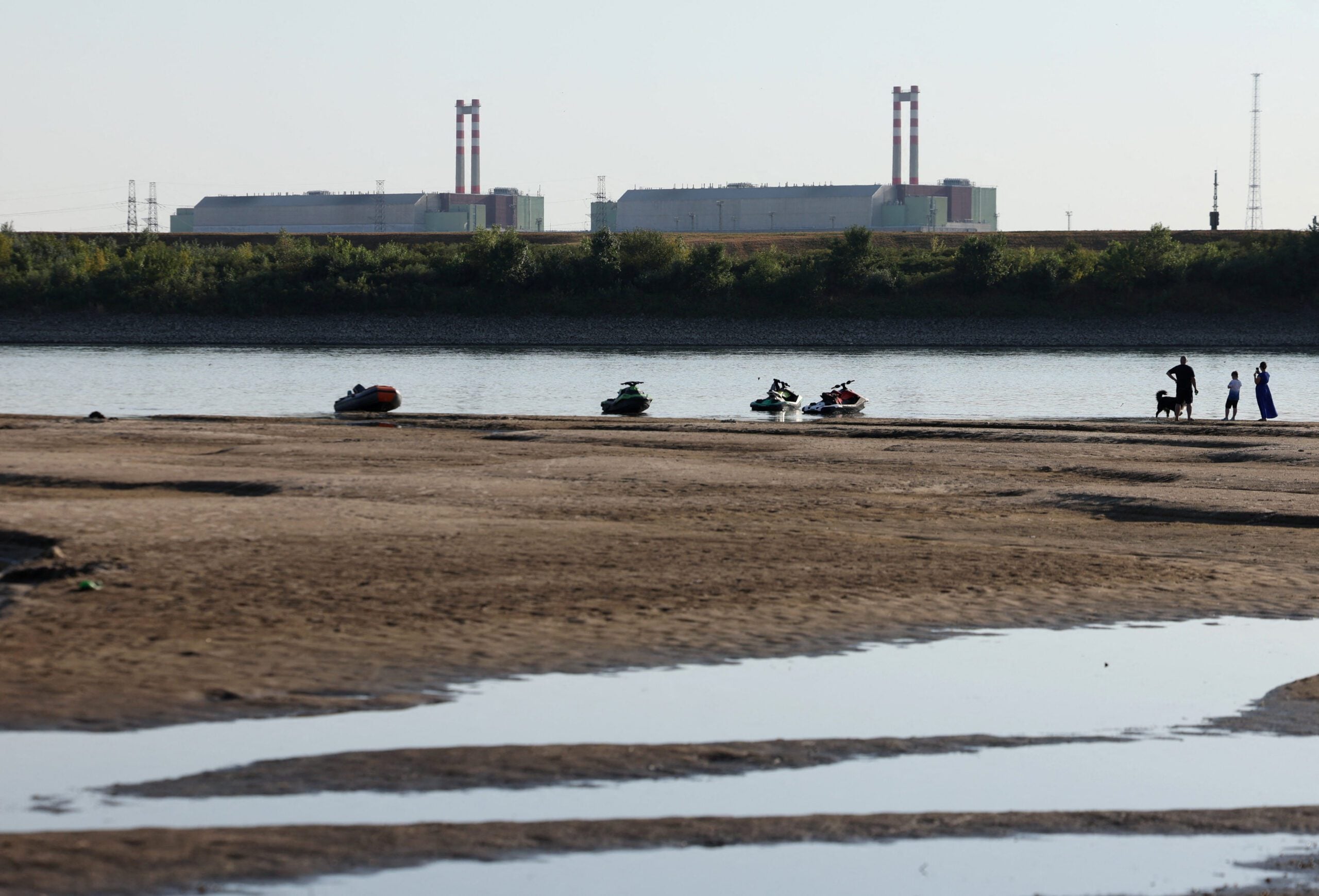 Hungary Stops Nuclear Plant For First Time As Danube River Dries Up