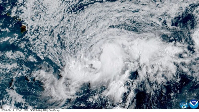 Hawaii Faces Rare Hurricane Strike Threatening Flooding Rain