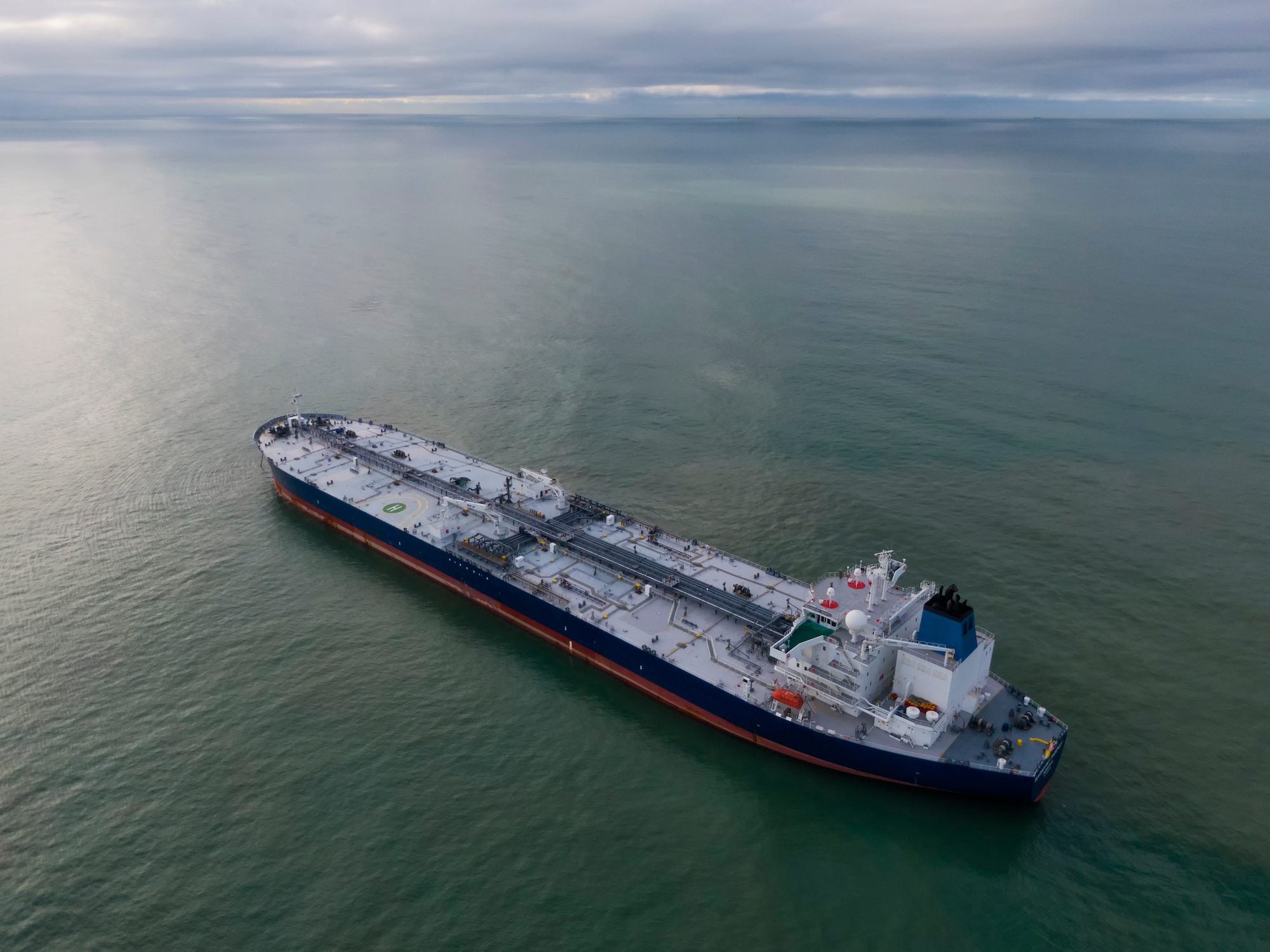 Oil Supertanker Earnings on Mideast Route Near $510,000 a Day