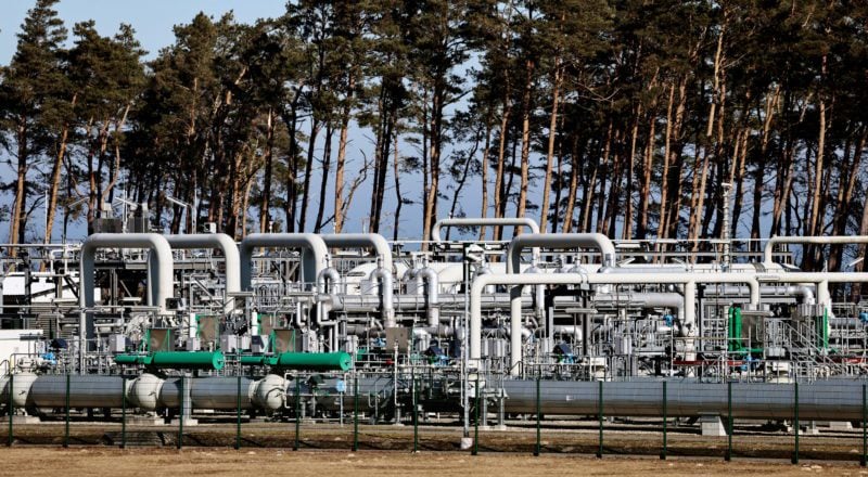 Europe Gas Hits Three-Year High as Traders Race to Fill Storage