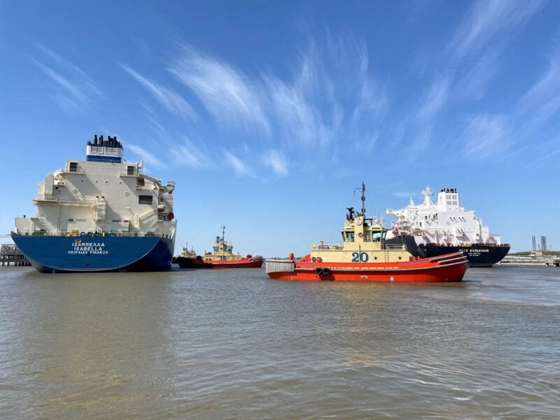 US, China Discuss Cutting Tariffs On US LNG Ahead Of Xi Visit