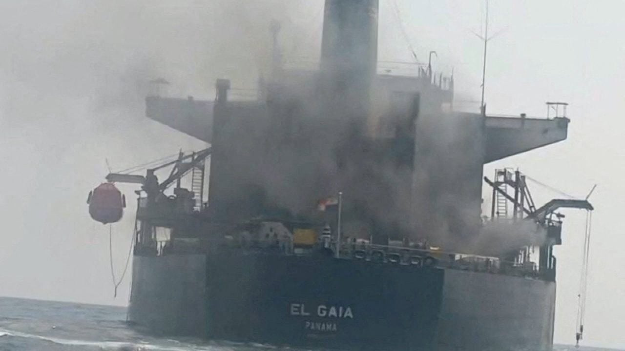 Trump Rejects Iran Proposal On Hormuz As Houthis Target Riyadh