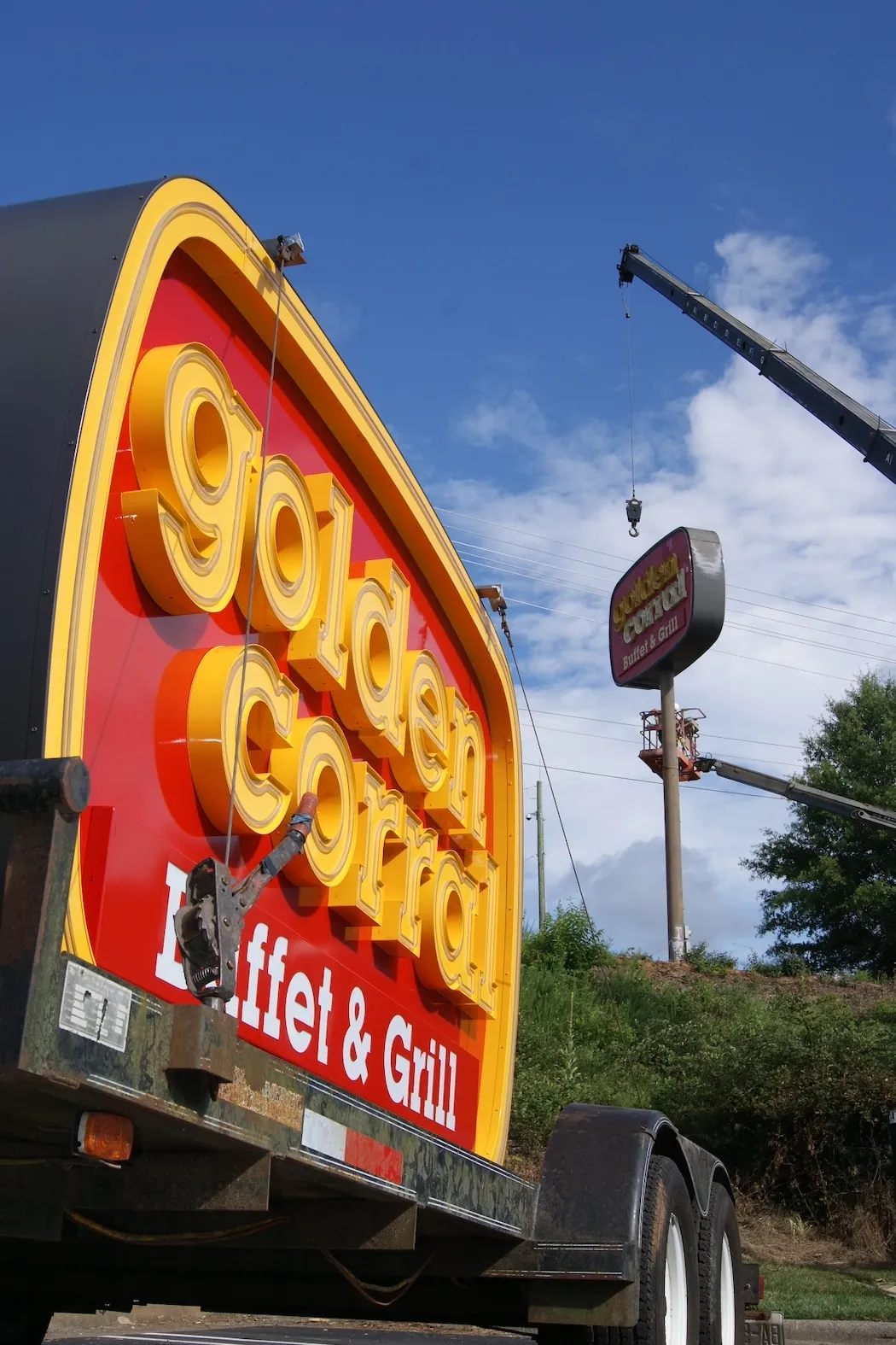 Golden Corral Winston Salem pole sign installation