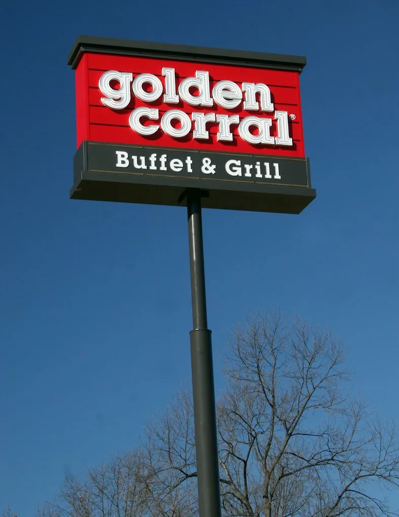 Golden Corral Greensboro NC pole sign