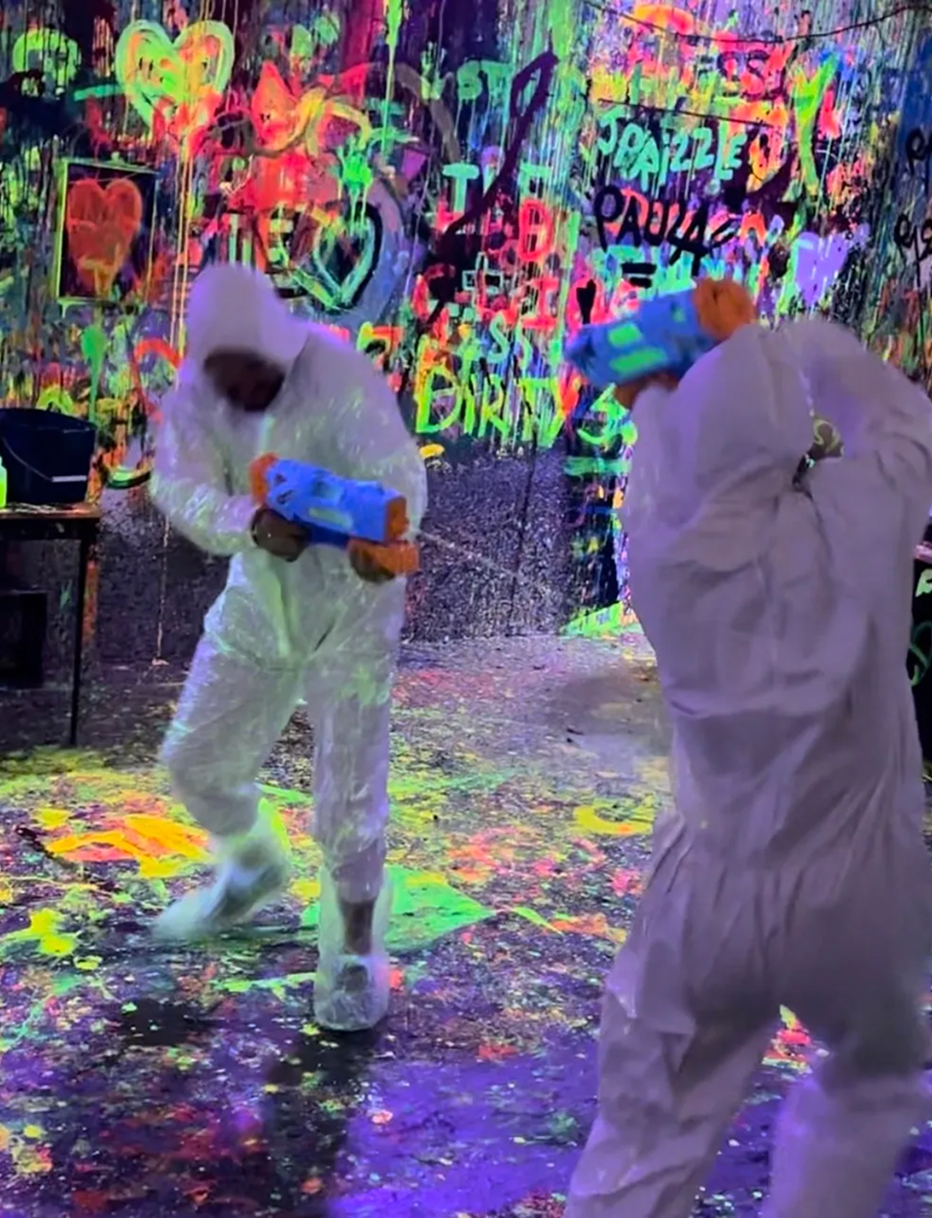 Neon paint therapy five-star testimonial card