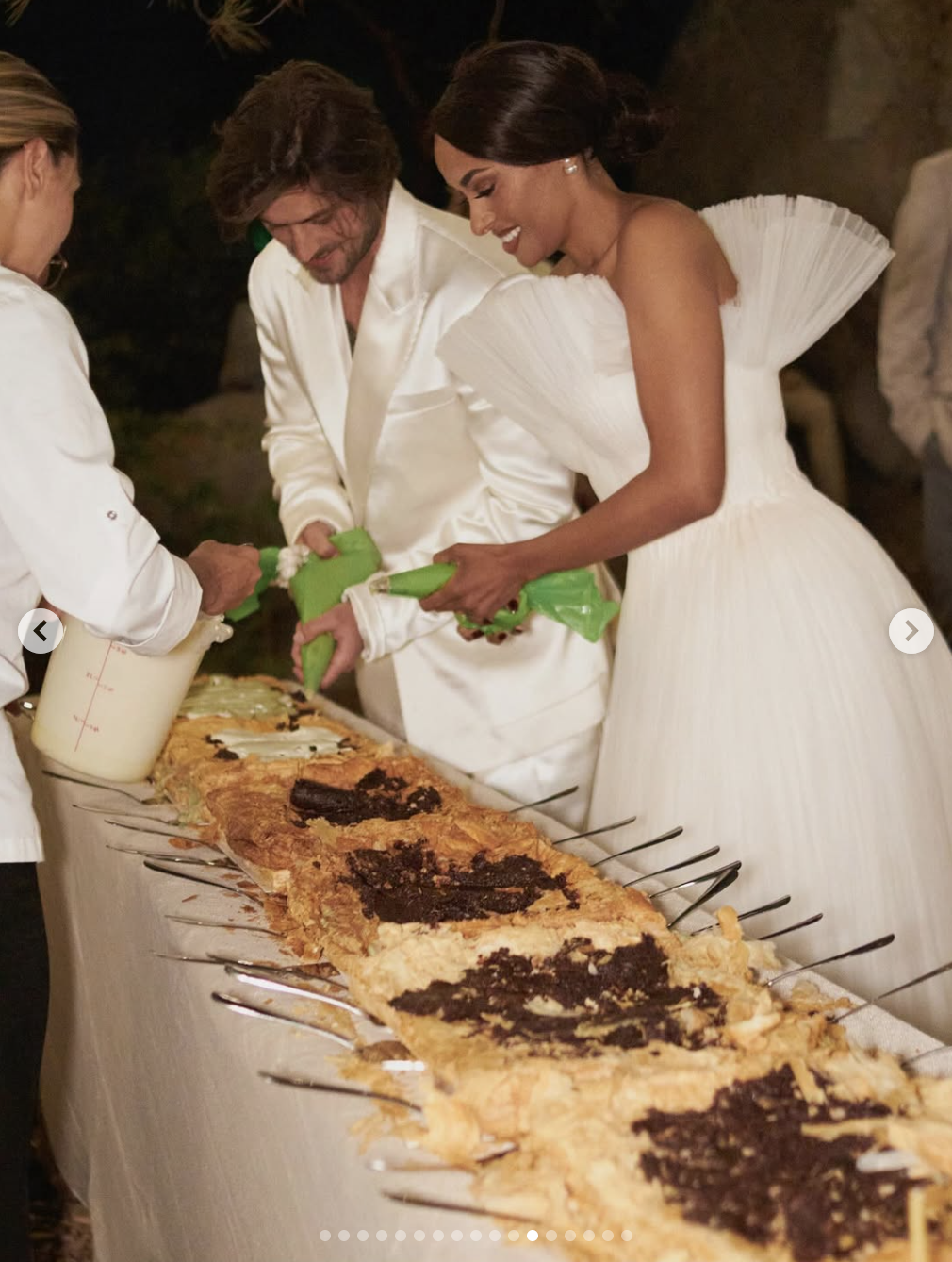 kat and bryant wedding cake