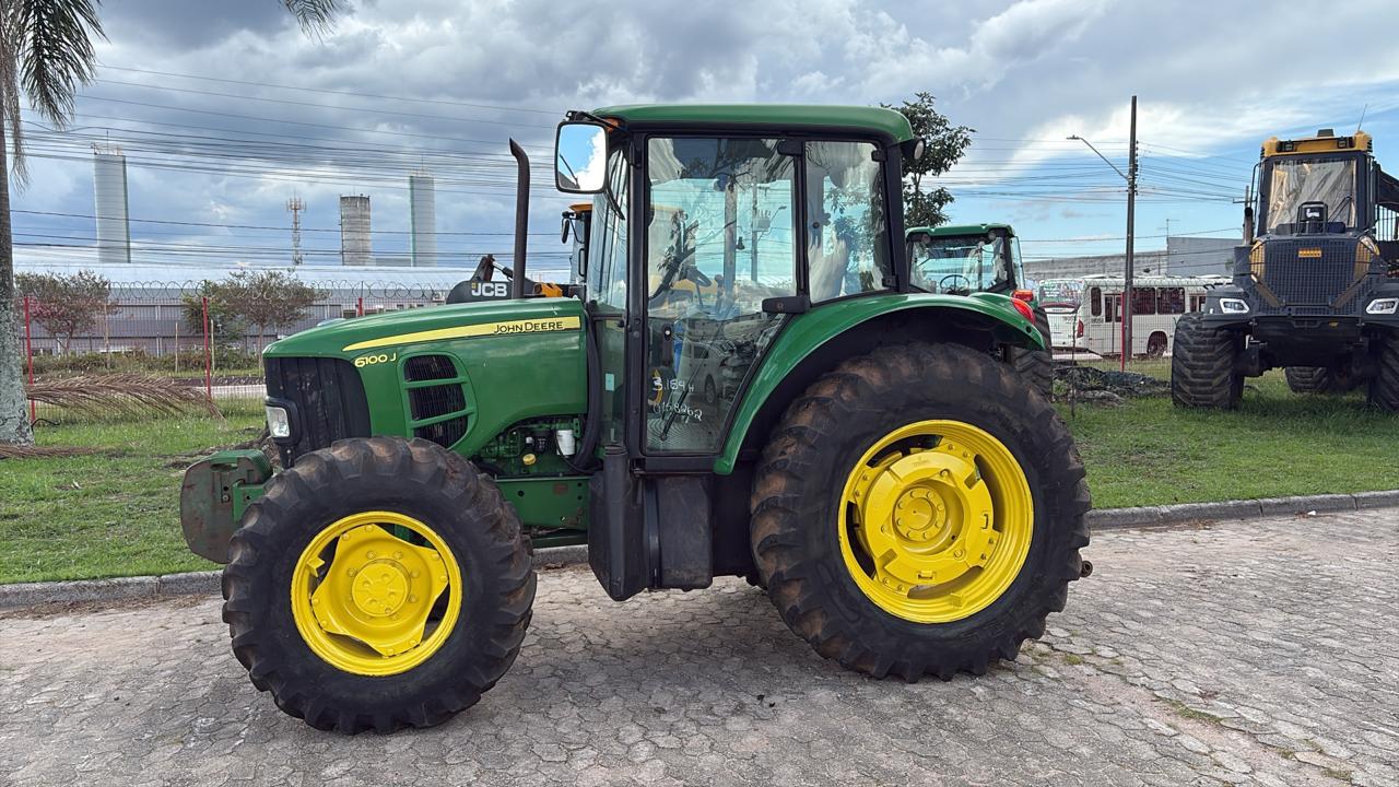 trator-6100j-4