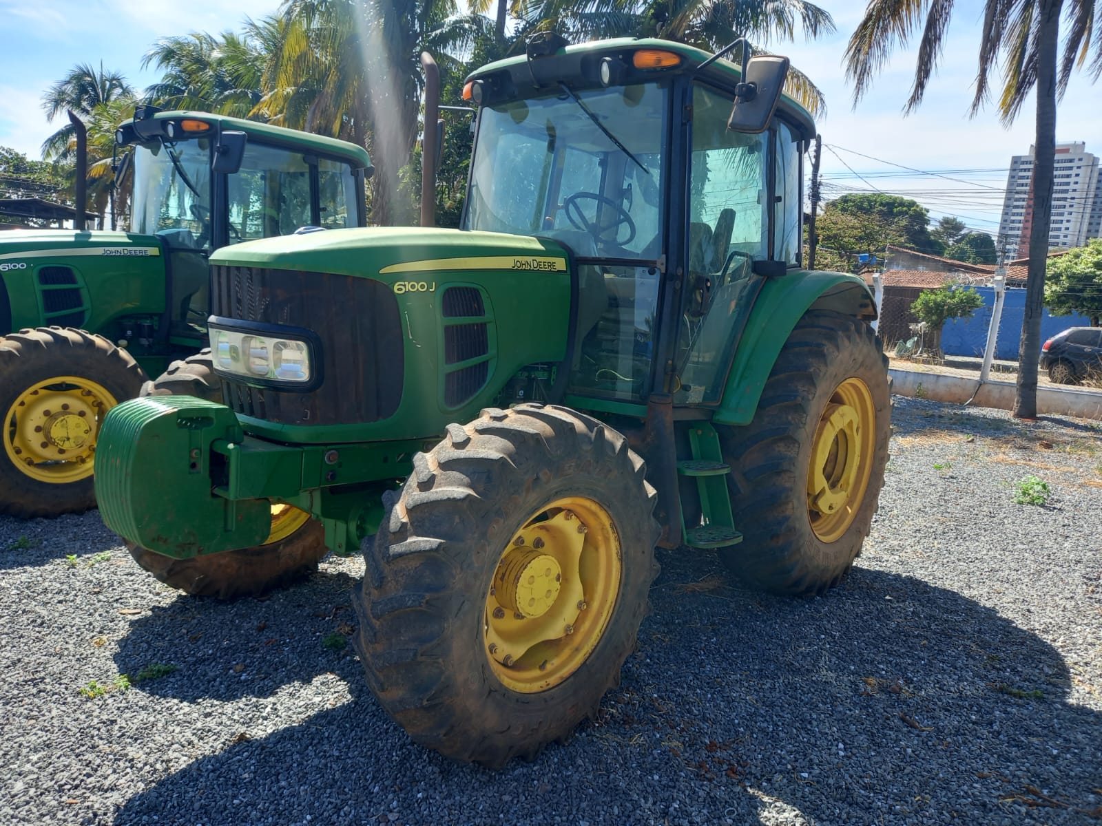 trator-6100j-65a76