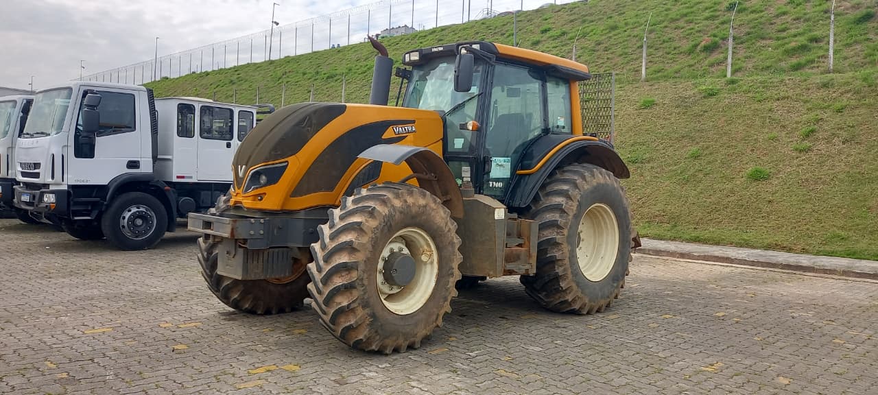 trator-valtra-bh154-2022