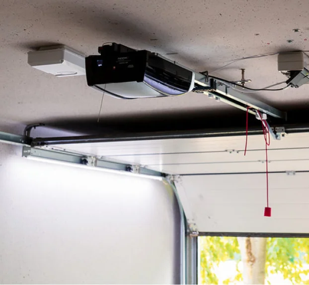 mécanisme porte de garage motorisé cstp