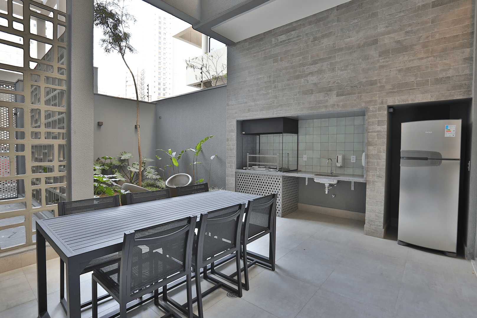 9.THINK Home Vila Madalena - Churrasqueira