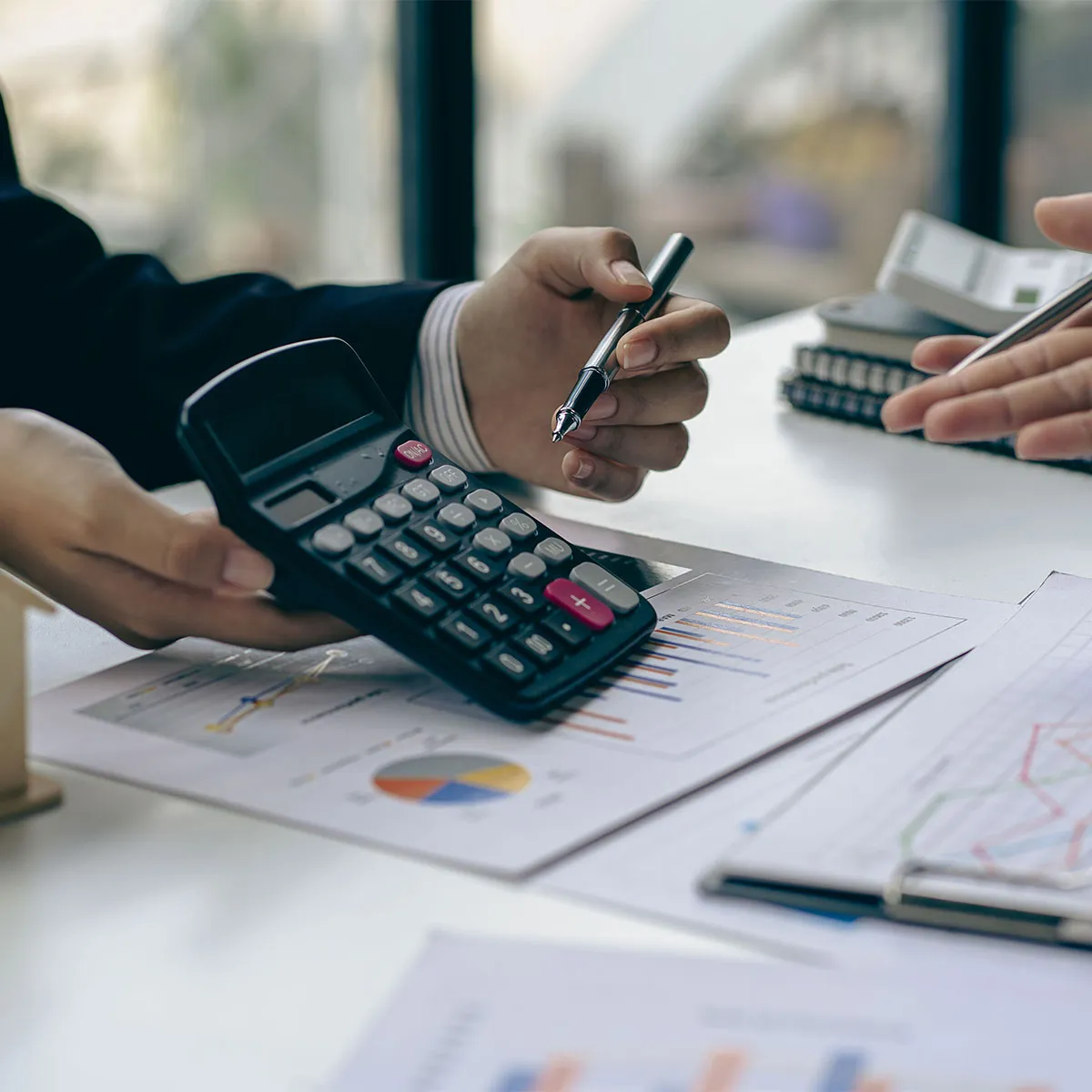 A financial advisor offering professional services and advice for loan refinancing.
