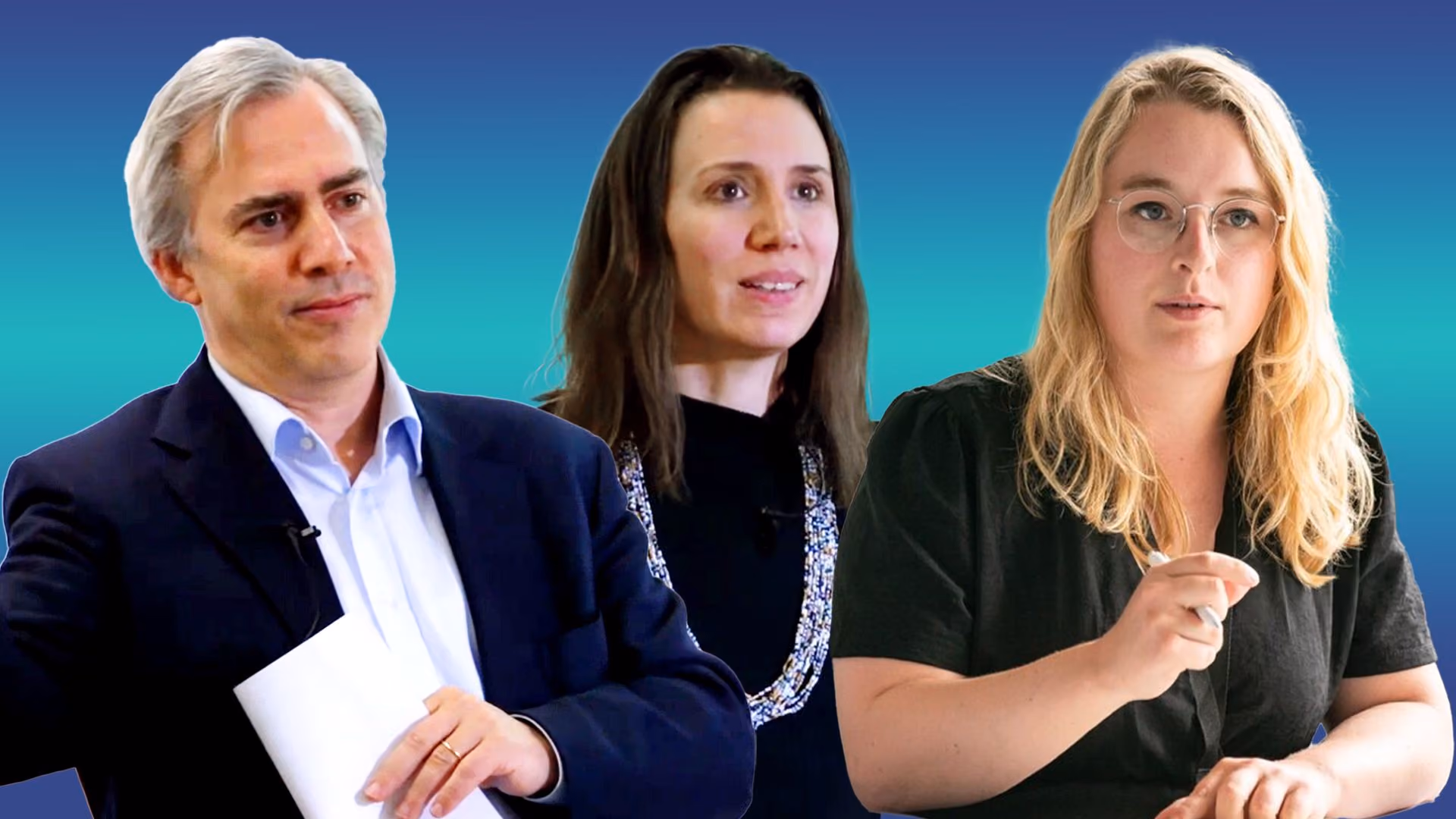 Drei Personen vor einem blau-grünen Hintergrund, ein Mann mit weißem Haar hält Papiere, zwei Frauen, eine mit dunklen Haaren und schwarz-blauem Kleid, die andere blond mit Brille und schwarzem Oberteil.