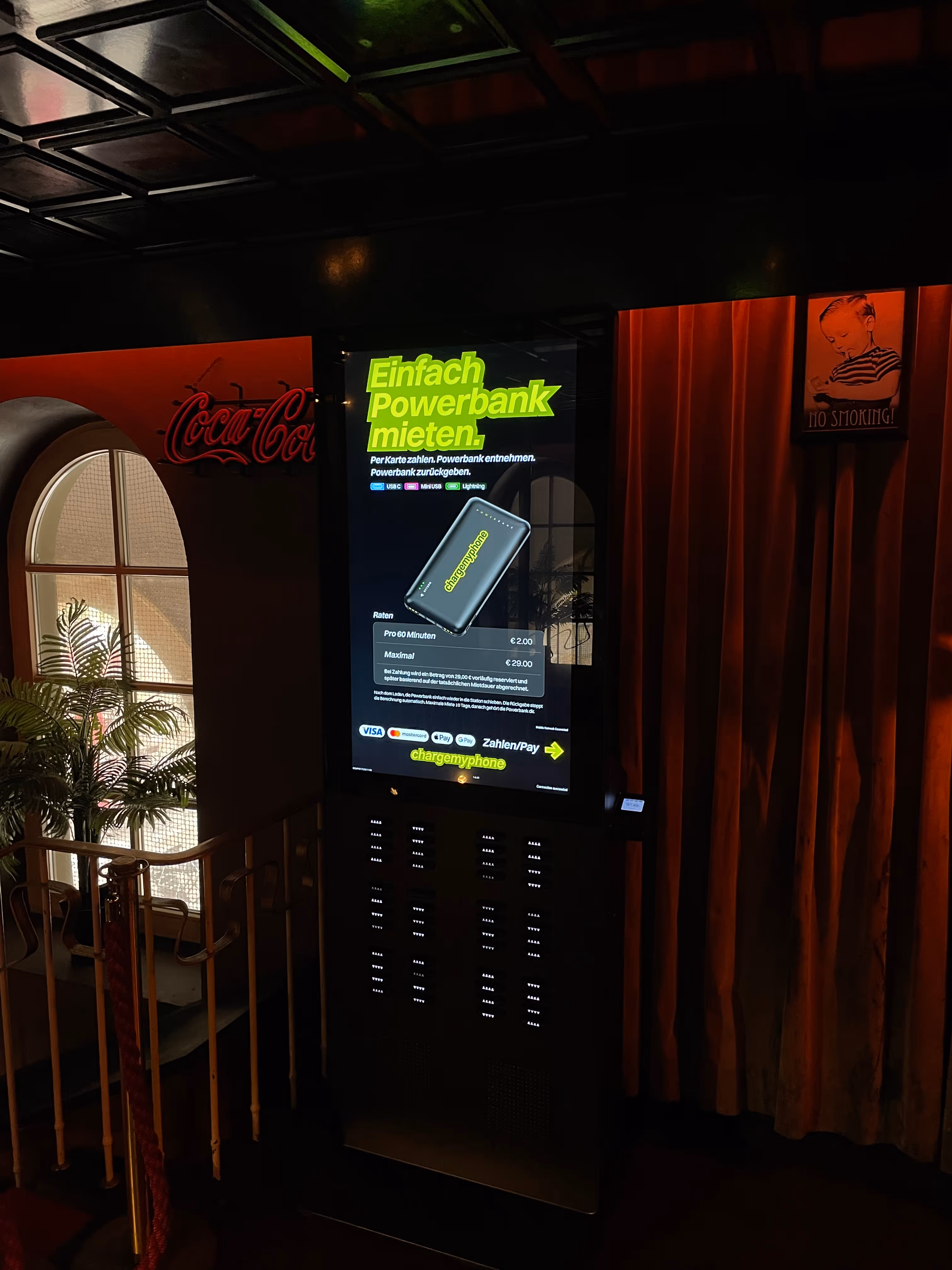 Powerbankverleih im Club