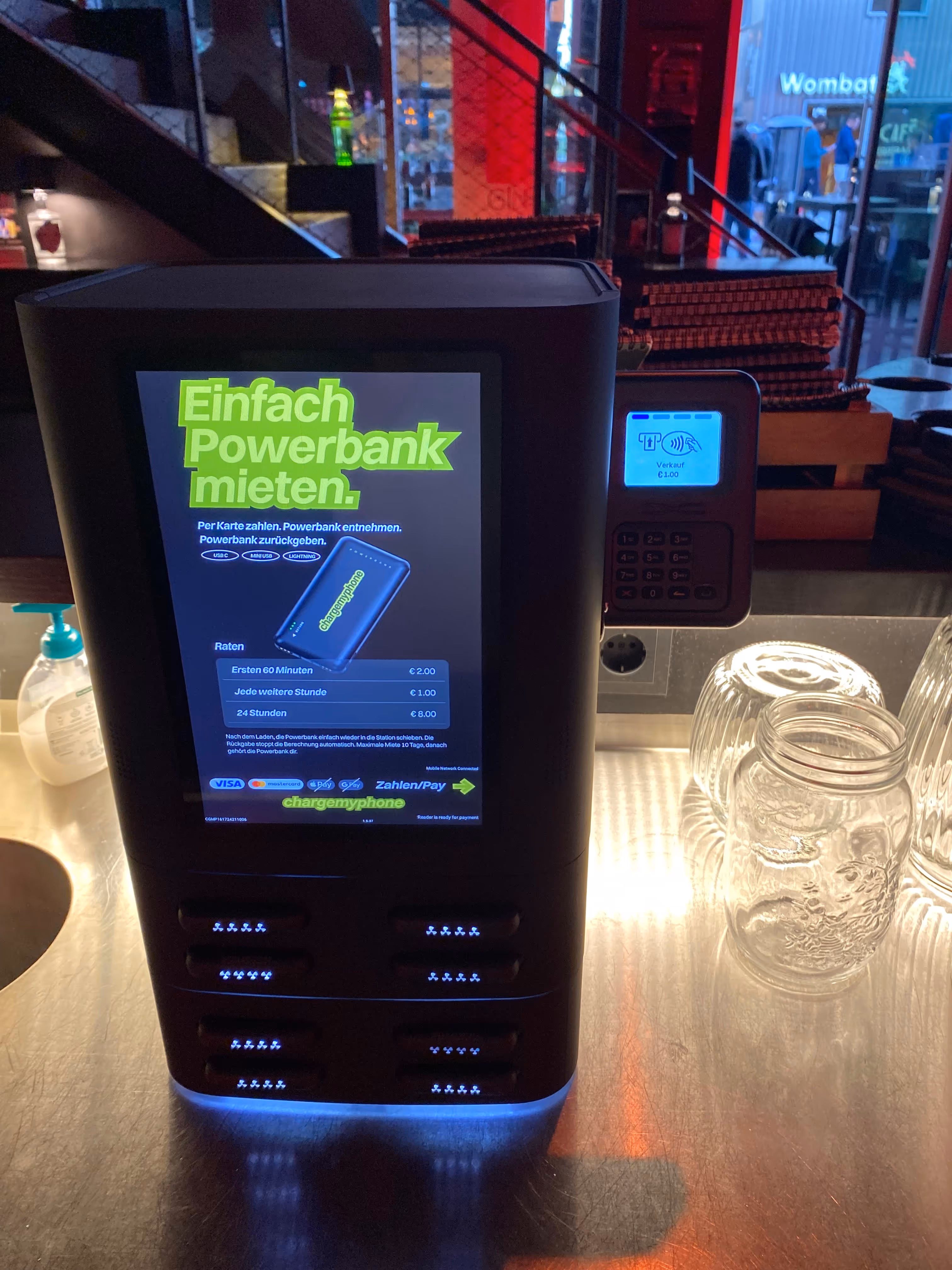 Powerbanks an Bar