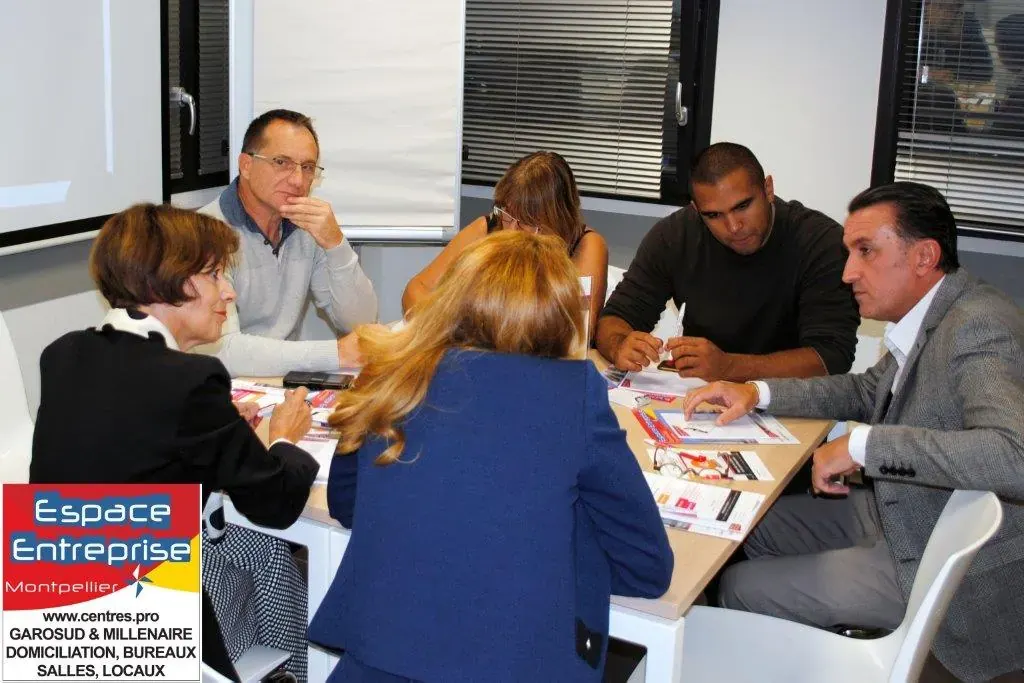Speed Meeting Espace Entreprise octobre 2016 à Montpellier : participants assis autour d'une table pendant le speed meeting