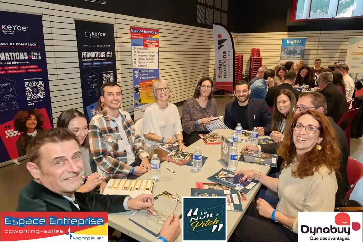 Nuit du Pitch 2026 du Club LR à Montpellier : participants attablés souriants pendant le repas