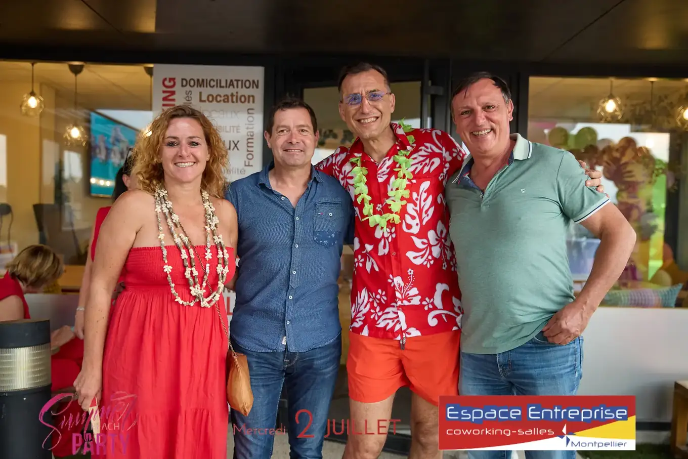 Summer Beach 2025 du Club LR à Montpellier : quatre participants posant devant l'entrée