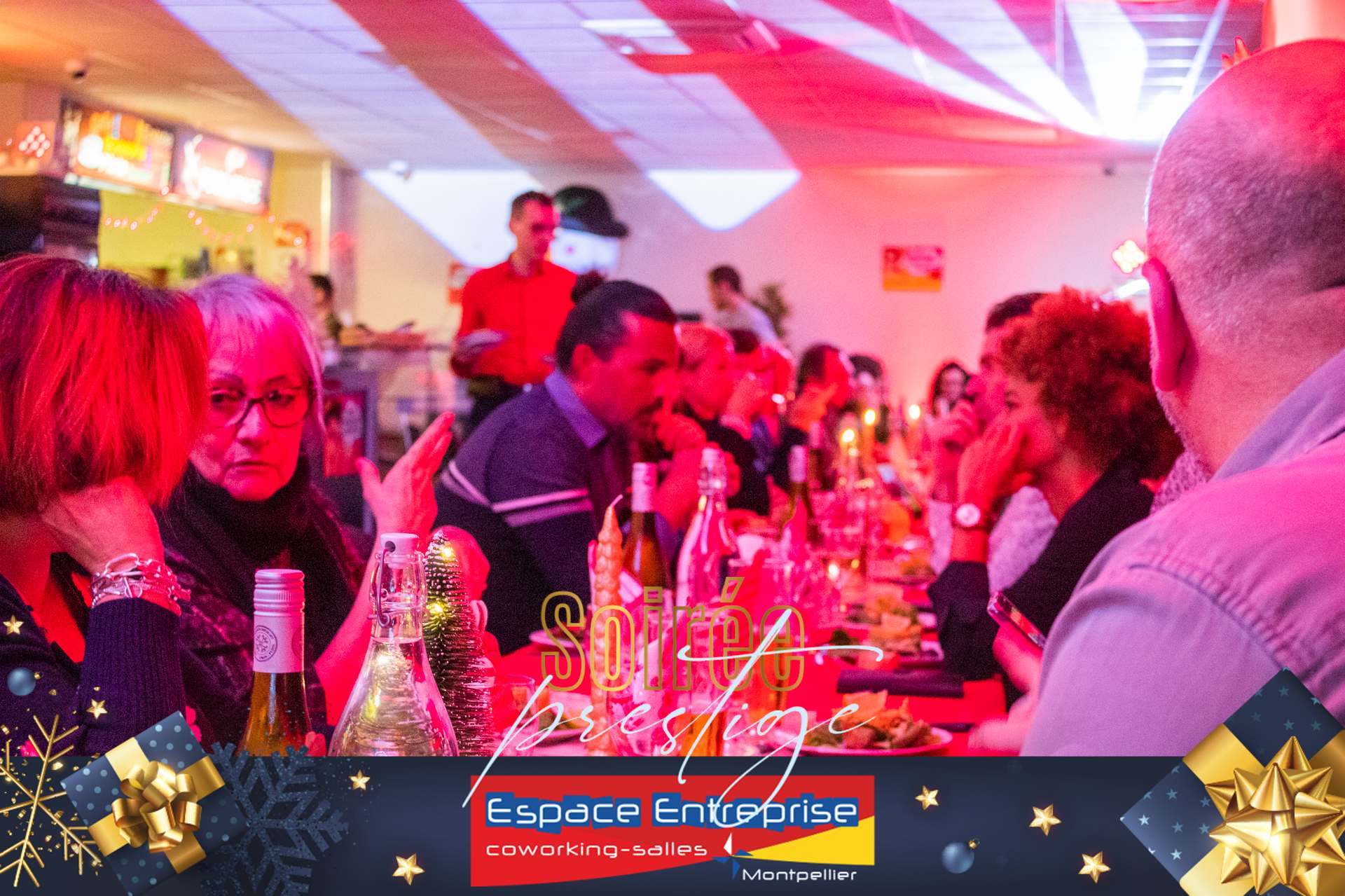 Soirée Prestige 2022 à Montpellier : convives attablés autour d'un verre, visuel habillé du logo Espace Entreprise.