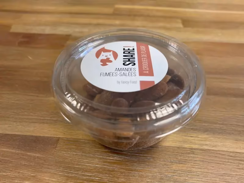 SHARE, Amandes fumées salées à partager à l'apéritif
