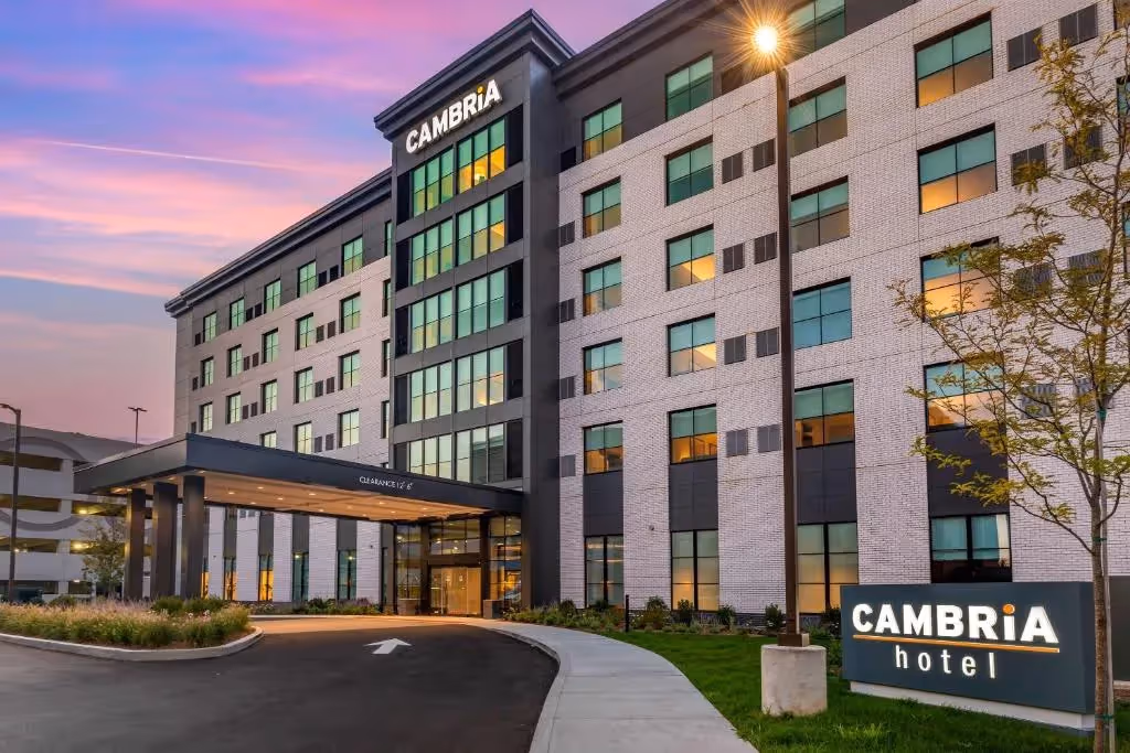 Cambria Hotel New Haven University Area