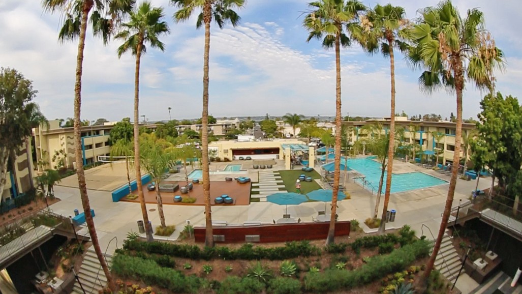 Hébergement chez l'habitant ou appart en colocation ? Comment le logement influence tes progrès en langue