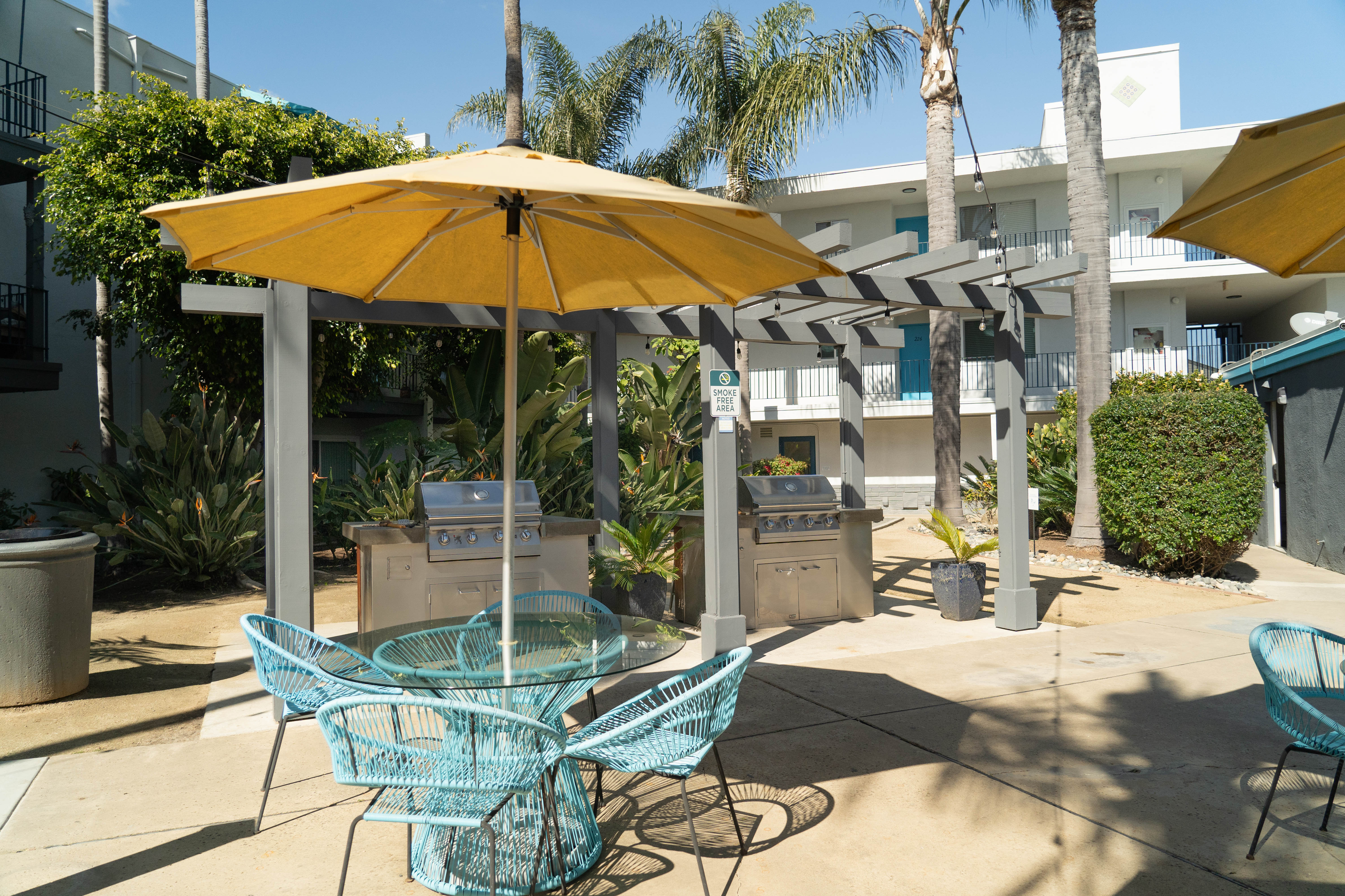 CEL Shared Apartment Premium