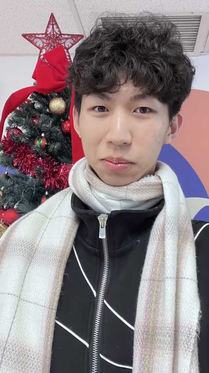 王徳辰